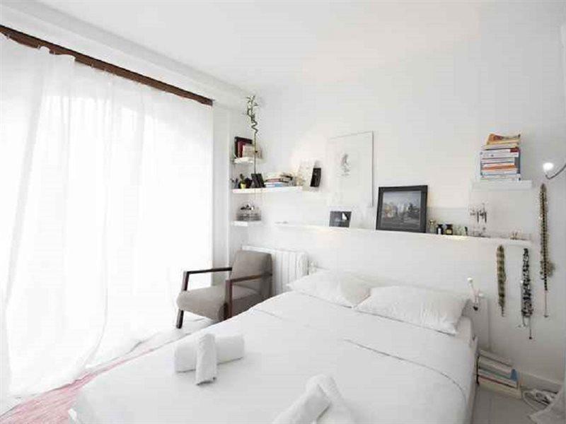 Contemporary Chic By Place De La Nation * Paris
